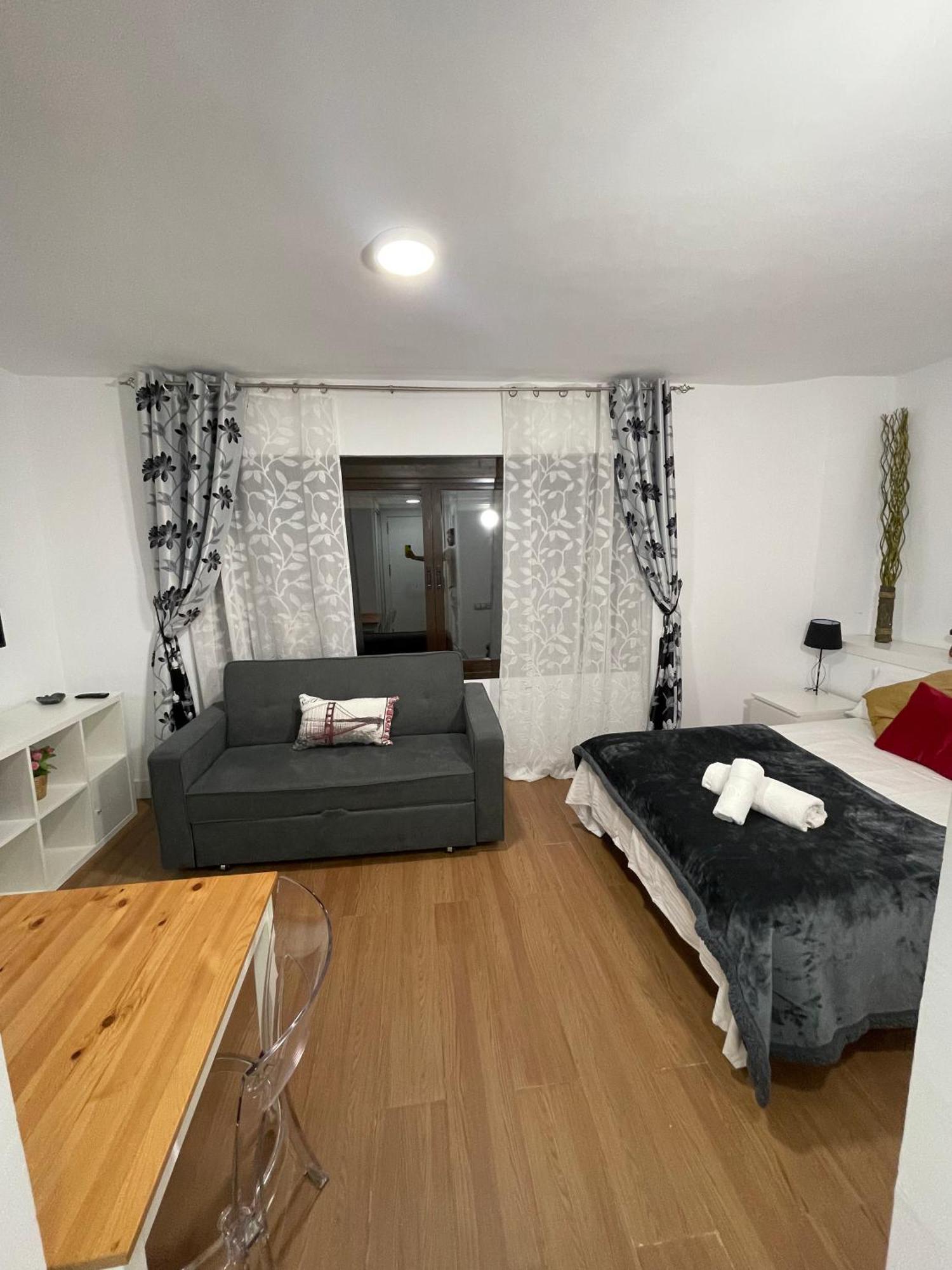 Resitur Luxury Suit 6 Севилья Экстерьер фото
