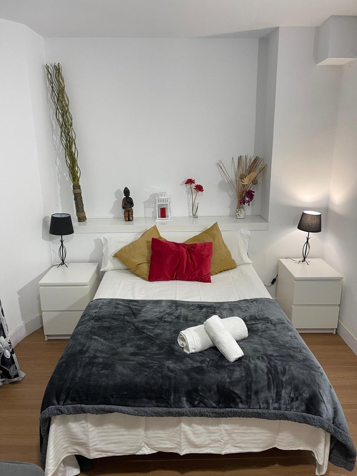 Resitur Luxury Suit 6 Севилья Экстерьер фото